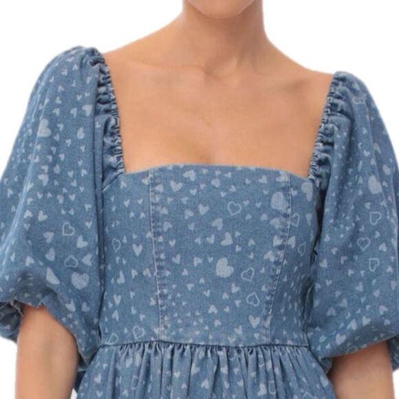 NWT Avec Les Filles puff sleeves baby doll mini dress in denim with heart prints - Picture 3 of 16